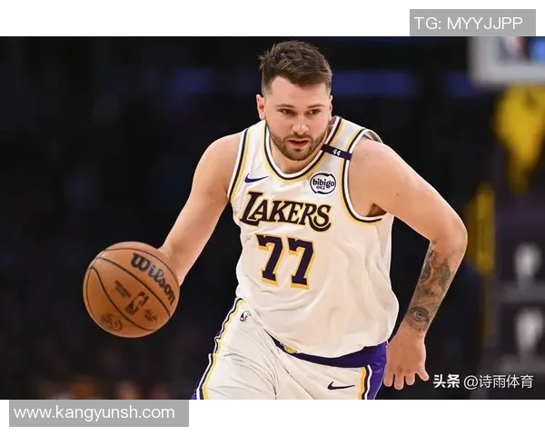 詹姆斯26分准绝杀+制胜盖帽湖人险胜太阳东契奇29分艾顿20+13