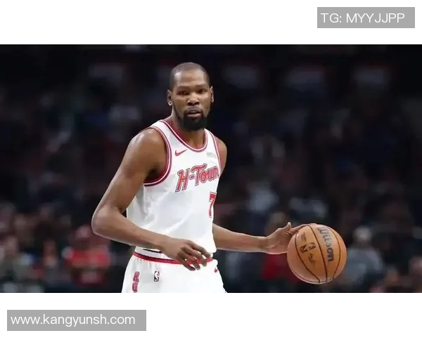 杜兰特点名“军训”杨瀚森，随后一球太解气了，开拓者全场球迷沸腾！